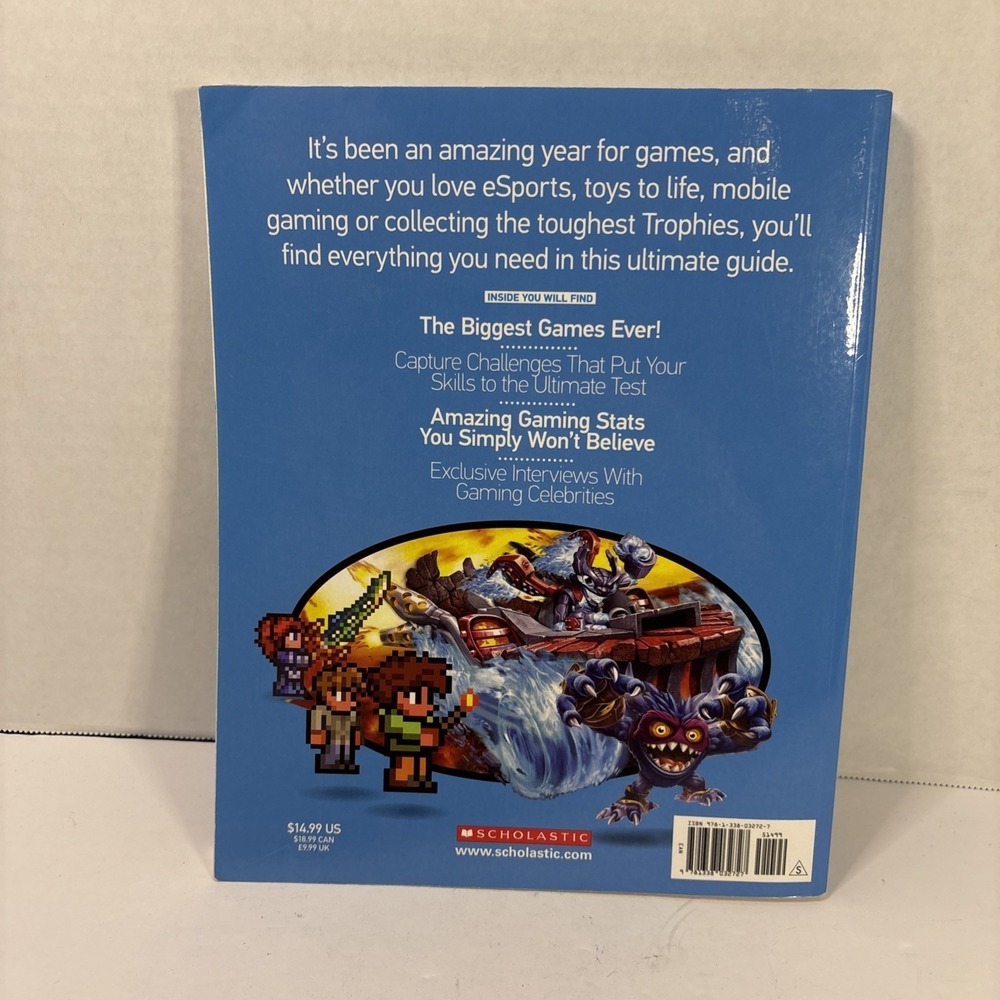Game On! 2017 Scholastic Video Game Guide Book Facts Secrets Minecraft Mario - Picture 3 of 3